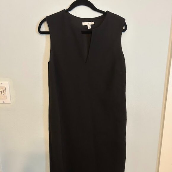 Banana Republic Tailored Black Dress - Picture 2 of 4